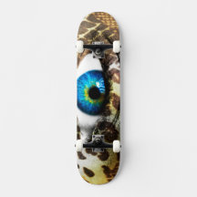 Monster-Vision: 7 3/4 Skateboard mit Augenprint