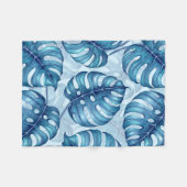 Monstera Aquarellmuster blau Fleecedecke (Vorderseite (Horizontal))