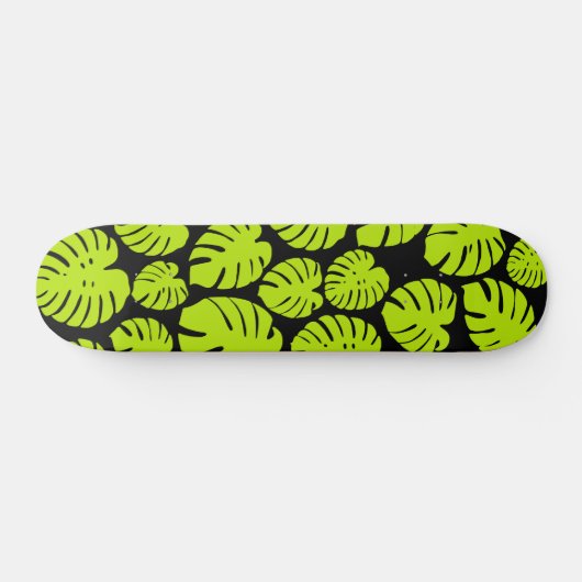 Monstera-Blätter in Lime Green und Schwarz Skateboard (Horizontal)