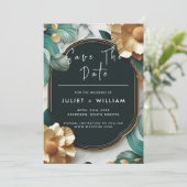 Monstera Emerald Green and Gold Wedding Save The Date (Stehend Vorderseite)