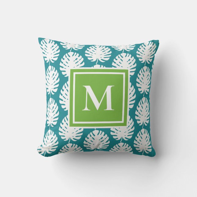 Monstera Leaf Green Aqua White Monogram Coastal Kissen (Vorderseite)