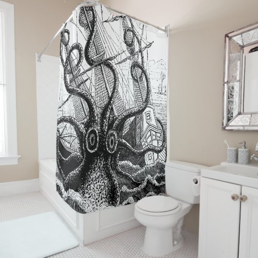 Monströse Oktopusangriffe auf ein Schiff Duschvorhang (Beispiel)