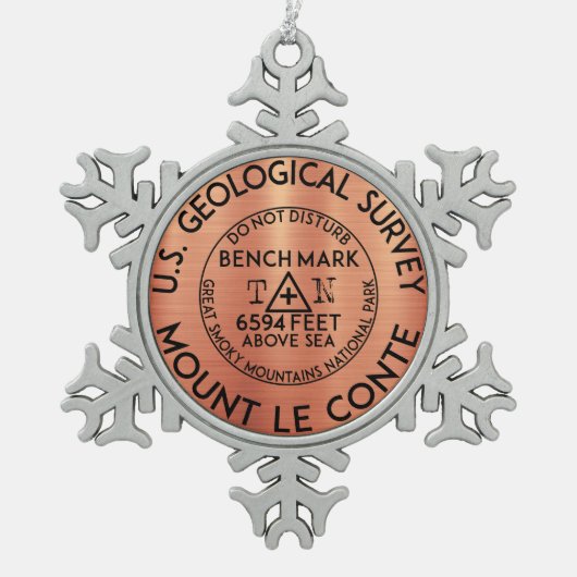 Monte Le Conte Benchmark Tennessee Grosser Smoking Schneeflocken Zinn-Ornament (Vorderseite)