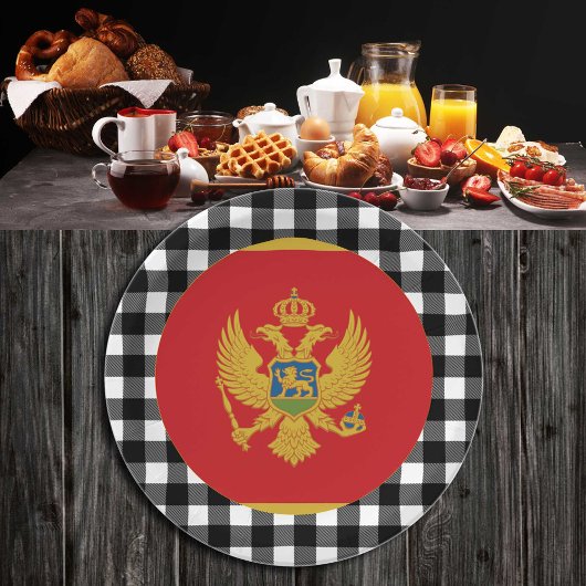 Montenegro Plate, elegantes Büffel kariert & Flag Pappteller
