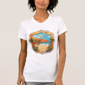 Monterey Waves: Tropisches Tattoo Fusion T-Shirt (Vorderseite)