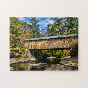 Montgomery Covered Bridge mit Herbstlaub Puzzle