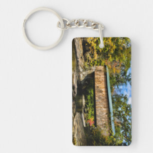 Montgomery Covered Bridge mit Herbstlaub Schlüsselanhänger