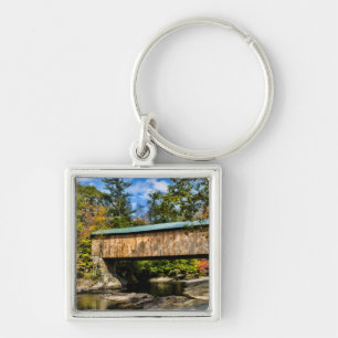 Montgomery Covered Bridge mit Herbstlaub Schlüsselanhänger