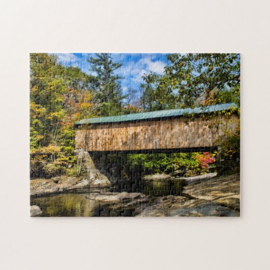 Montgomery Covered Bridge mit Laub Puzzle (Horizontal)