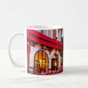 Montmartre in Paris, Frankreich Alte Straßen Café Kaffeetasse