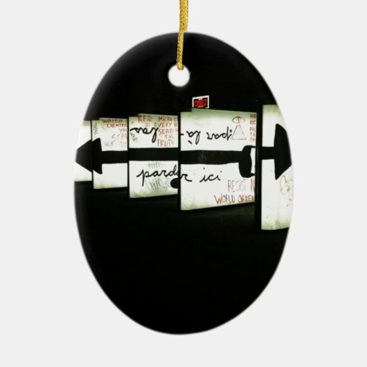 Montrealer Kunst Keramik Ornament (Vorne)