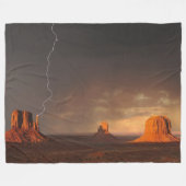 MONUMENT FLEECEDECKE (Vorderseite (Horizontal))