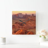 Monument valley scenic, Arizona Quadratische Wanduhr (Zuhause)