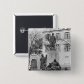 Monument zu Emile Zola Button (Vorne & Hinten)