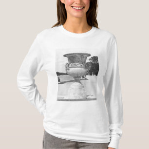 Monumentaler Vase, Allegorie der Niederlage der T-Shirt