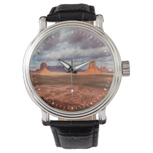 Monumentallandschaft, AZ Armbanduhr