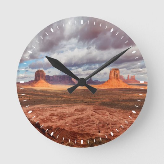 Monumentallandschaft, AZ Runde Wanduhr (Vorderseite)