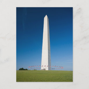 Monuments   Washington Monument with Flags Postkarte