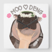 Moo Deng Hippo aus Thailand Quadratische Wanduhr (Vorderseite)