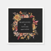 Moody Autumn Floral Monogram Serviette (Vorderseite)
