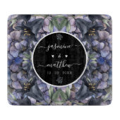 Moody Black Floral Classic Couple Names Wedding Schneidebrett (Vorderseite)