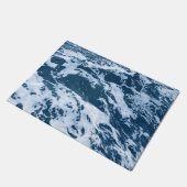 Moody Blue Ocean Waves Fußmatte (Schrägansicht)