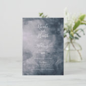 Moody Blue Sky Clouds Celestial Wedding Einladung (Stehend Vorderseite)