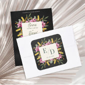 Moody Blush Lily Black Floral Monogram Wedding Quadratischer Aufkleber