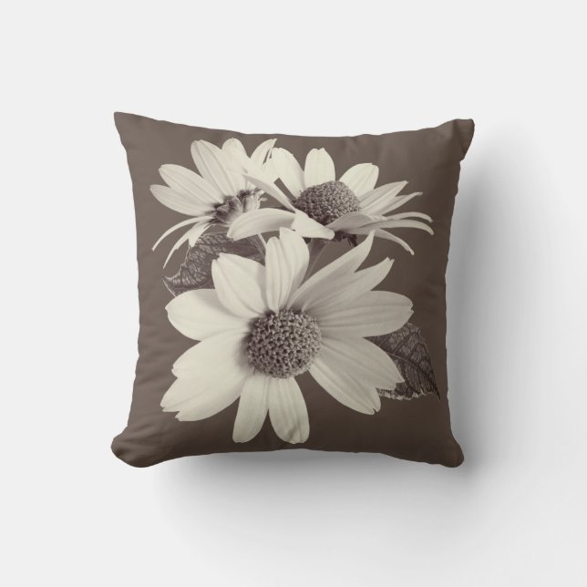 Moody Brown Daisy Pillow Kissen (Vorderseite)