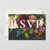 Moody Burgund und Black Winter Floral Wedding RSVP Karte (Vorderseite)