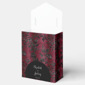 Moody Burgundy Black Damask Arch Wedding Geschenkschachtel (Geöffnet)