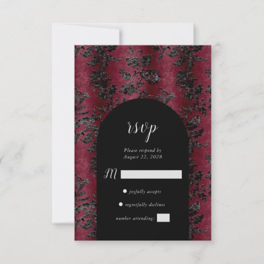 Moody Burgundy Black Damask Arch Wedding RSVP Karte (Vorderseite)