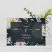Moody Dahlia Floral Wedding Einladung (Stehend Vorderseite)