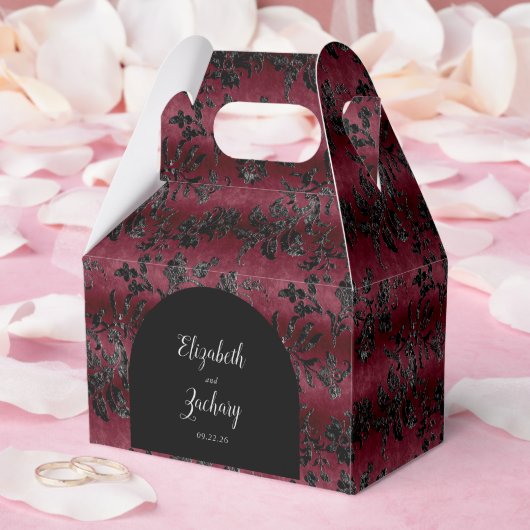Moody Dark Burgundy Black Damask Arch Favor Box Geschenkschachtel (Hochzeit)