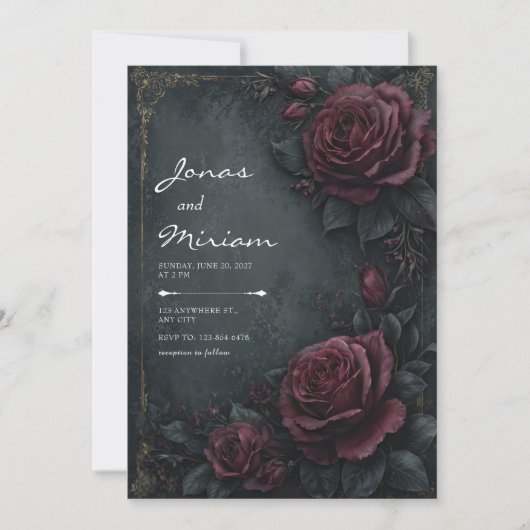 Moody Dark Charcoal Burgundy Rose Floral Wedding Einladung (Vorderseite)