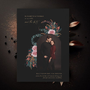 Moody Dark Elegant Foliage Fall Arch Foto Hochzeit Save The Date