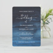 Moody Dark Watercolor Navy Blue Wedding Einladung (Stehend Vorderseite)