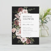 Moody Dusty Rose Floral Brautparty Einladung (Stehend Vorderseite)