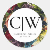 Moody Floral Burgundy Wedding Monogram Runder Aufkleber (Vorderseite)