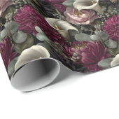 Moody Floral Pattern with Dahlias and Calla Lilies Geschenkpapier (Rolleneckpunkt)