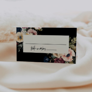 Moody Floral Wedding Platzkarten