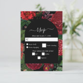 Moody Florals Black Arch Burgundy Red Wedding RSVP Karte (Stehend Vorderseite)