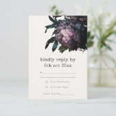 Moody Gothic Dark Lila Black Peony Wedding RSVP Karte (Stehend Vorderseite)