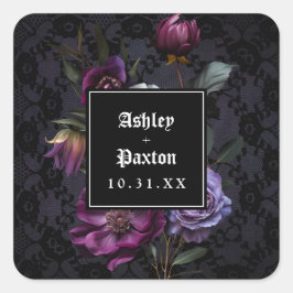 Moody Gothic Lila Floral Bouquet auf Black Lace Quadratischer Aufkleber