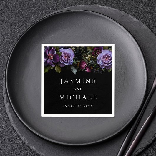 Moody Gothic Lila Floral Wedding Serviette