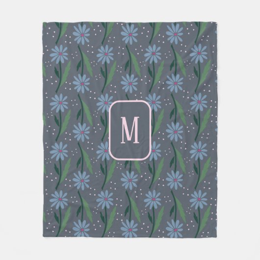Moody Hand Drawn Retro Blue Daisy Floral Monogram Fleecedecke (Vorderseite)