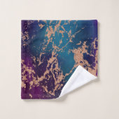 Moody Luxe Marble | Tief Lila und Aquamarine Rose Badhandtuch Set (Waschlappen)