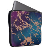 Moody Marble | Deep Luxe Lila Aquamarine Rose Gold Laptopschutzhülle (Vorne Rechts)