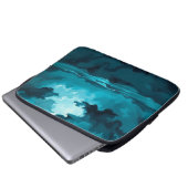 Moody Ocean Waves Under Stormy Sky – Abstract Seas Laptopschutzhülle (Vorne Knopf)