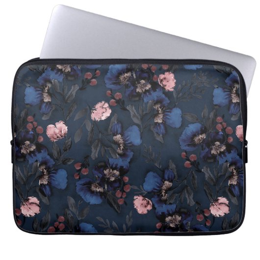 Moody, Painterly Watercolor Florals und Berries Laptopschutzhülle (Vorderseite)